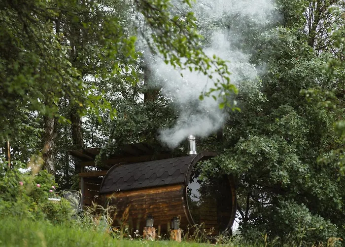 Enjoy Cozy Tree House Hills Forest Gardens Beautiful Views Sauna Hotbath