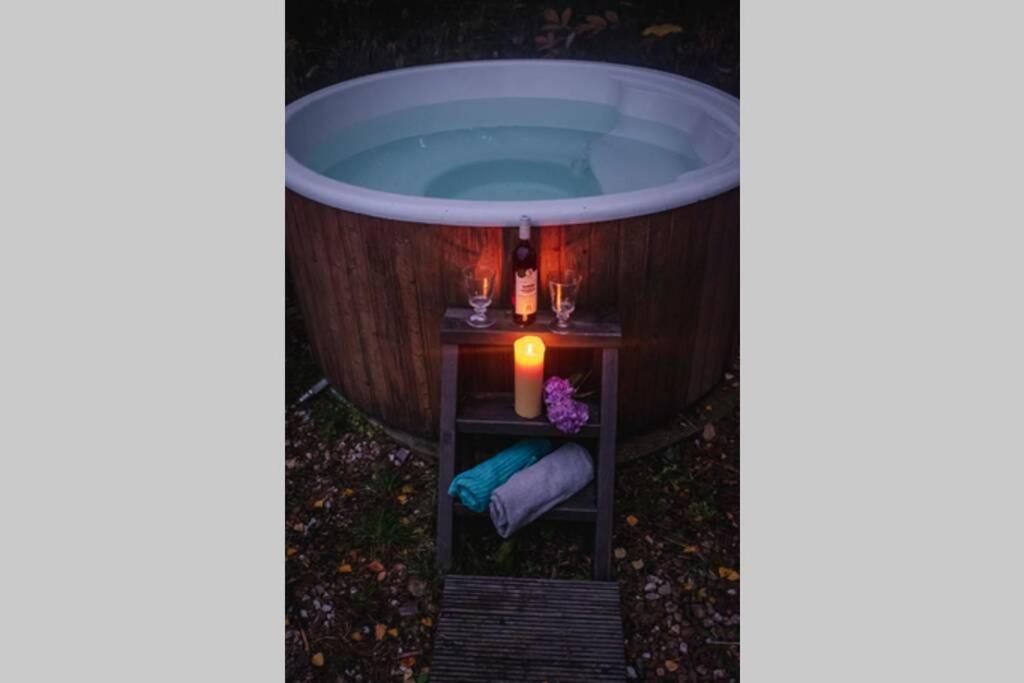 Enjoy Cozy Tree House Hills Forest Gardens Beautiful Views Sauna Hotbath Holiday home Jablonne v Podjestedi
