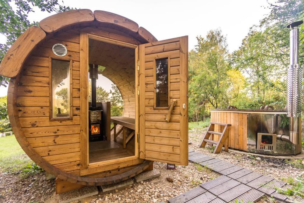 Enjoy Cozy Tree House Hills Forest Gardens Beautiful Views Sauna Hotbath Holiday home Jablonne v Podjestedi