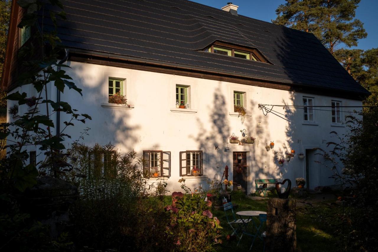 Enjoy Cozy Tree House Hills Forest Gardens Beautiful Views Sauna Hotbath Holiday home