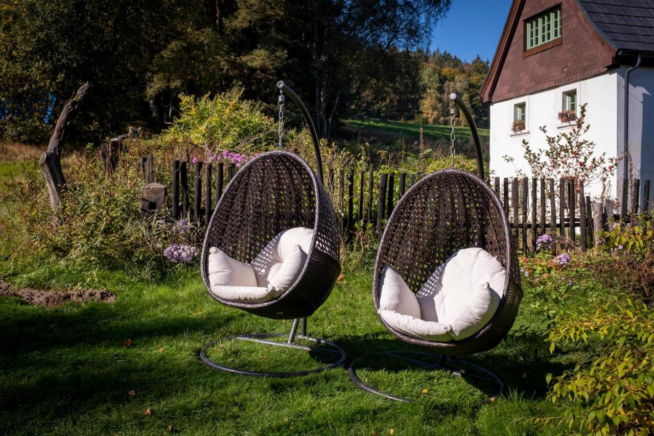 Будинок відпочинку Enjoy Cozy Tree House Hills Forest Gardens Beautiful Views Sauna Hotbath *