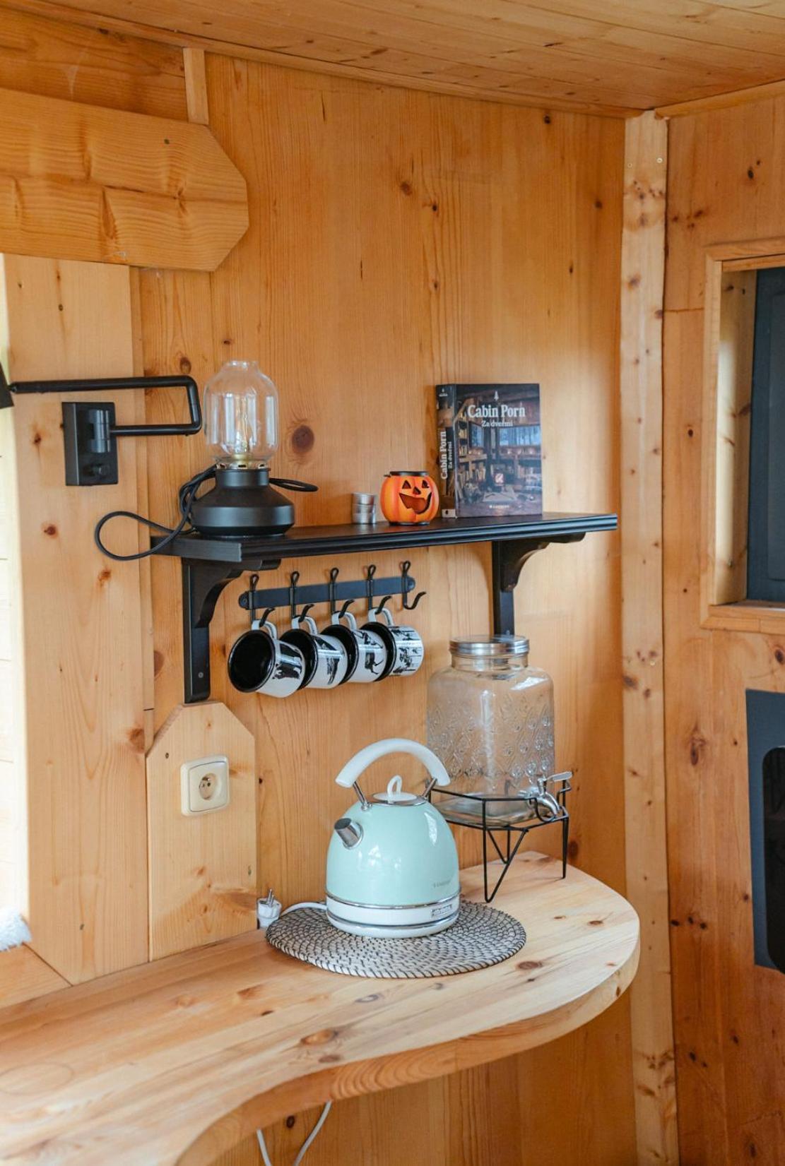 Enjoy Cozy Tree House Hills Forest Gardens Beautiful Views Sauna Hotbath *